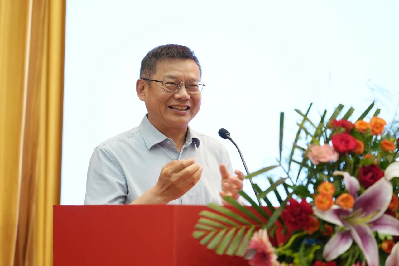 2-3 学术报告会--张友明院士.jpg